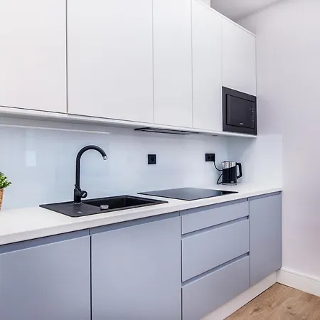 No3 Apartment *