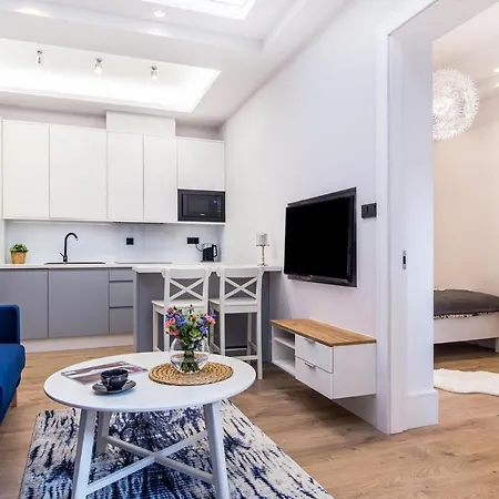 No3 Apartment *